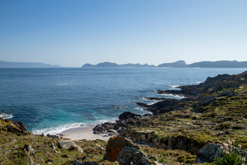 Vistas panorámicas de las Rías Baixas en Galicia